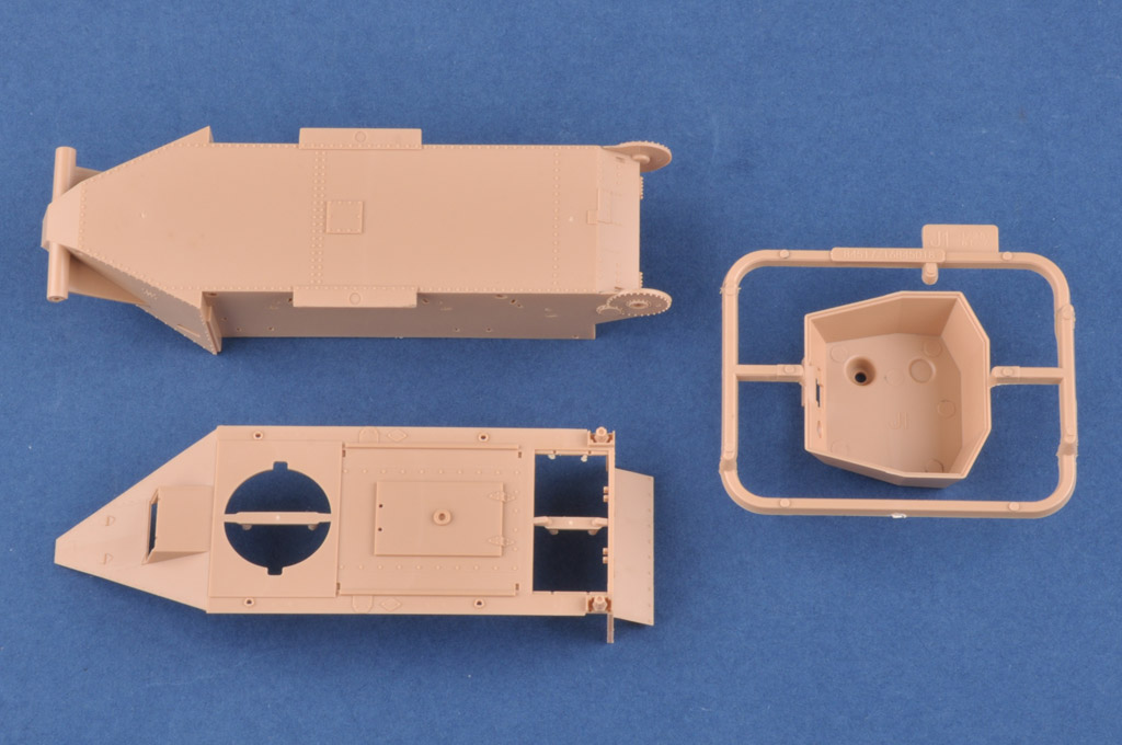 84517 Танк Soviet D-38 Tank Hobby Boss