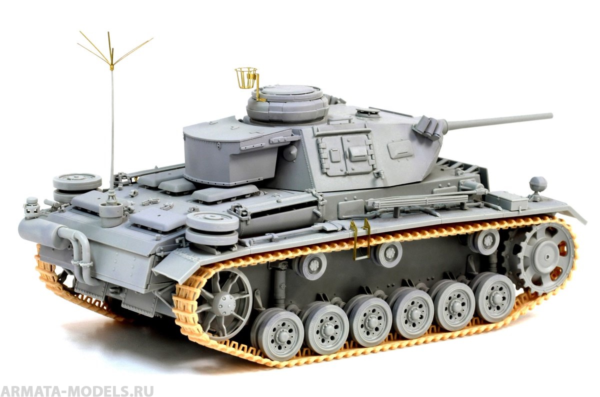 6853Д 1/35 Немецкий командиский танк Pz.Bef.Wg.III Ausf.K Dragon
