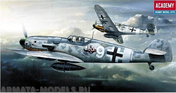 12467 Самолет  MESSERSCHMITT BF-109G Academy