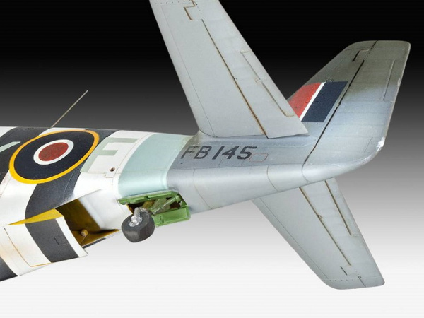 04872RE Истребитель P-51C Mustang Mk.III Revell