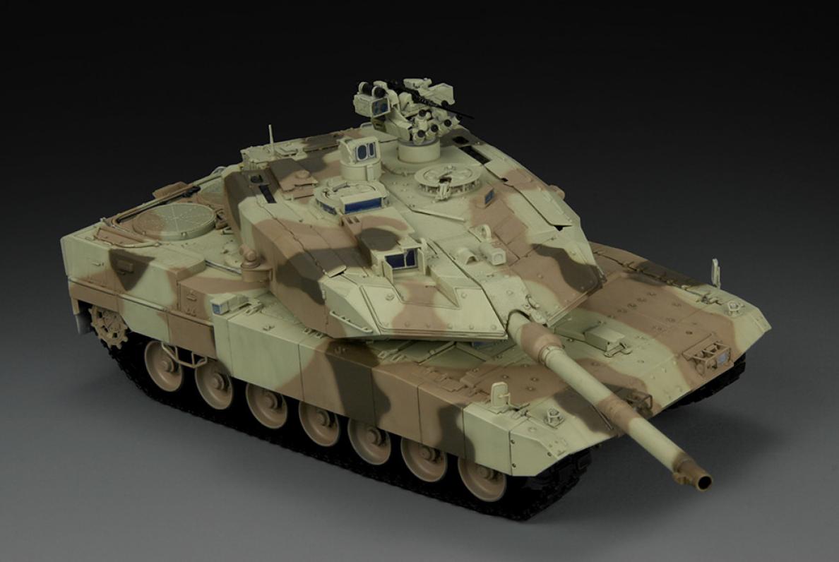 TS-042 GERMAN MAIN BATTLE TANK LEOPARD 2A7+ Meng