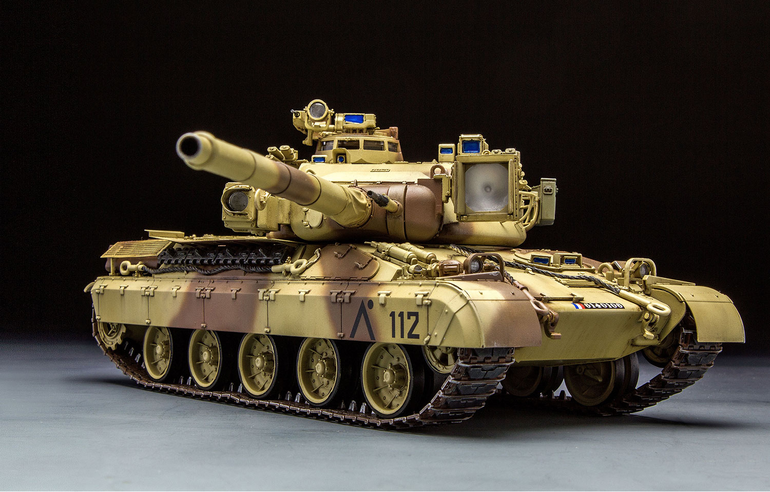 TS-013 1/35 French Main Battle Tank AMX-30B2 Meng