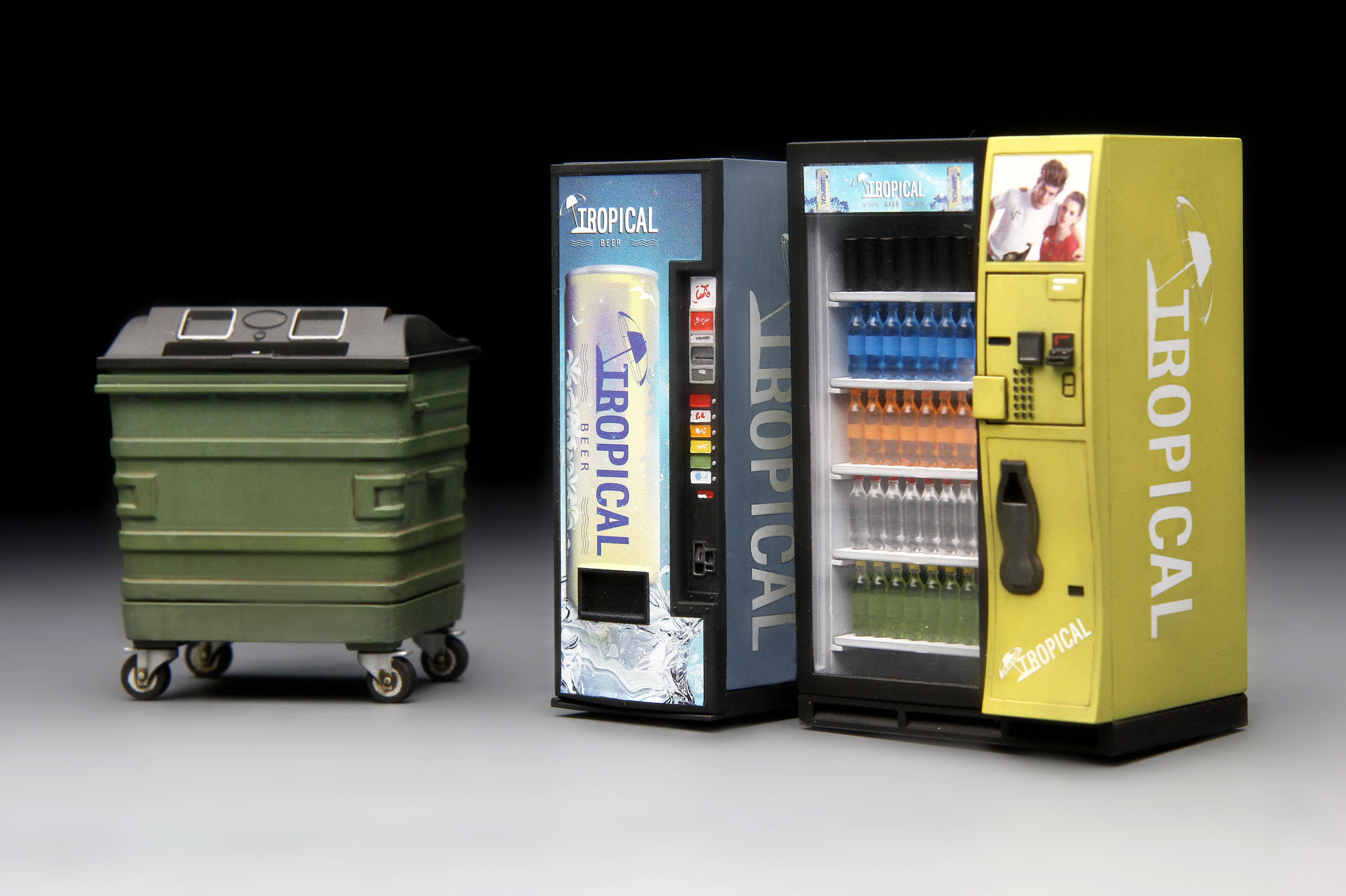 SPS-018  Vending Machine & Dumpster Set 1/35 Meng