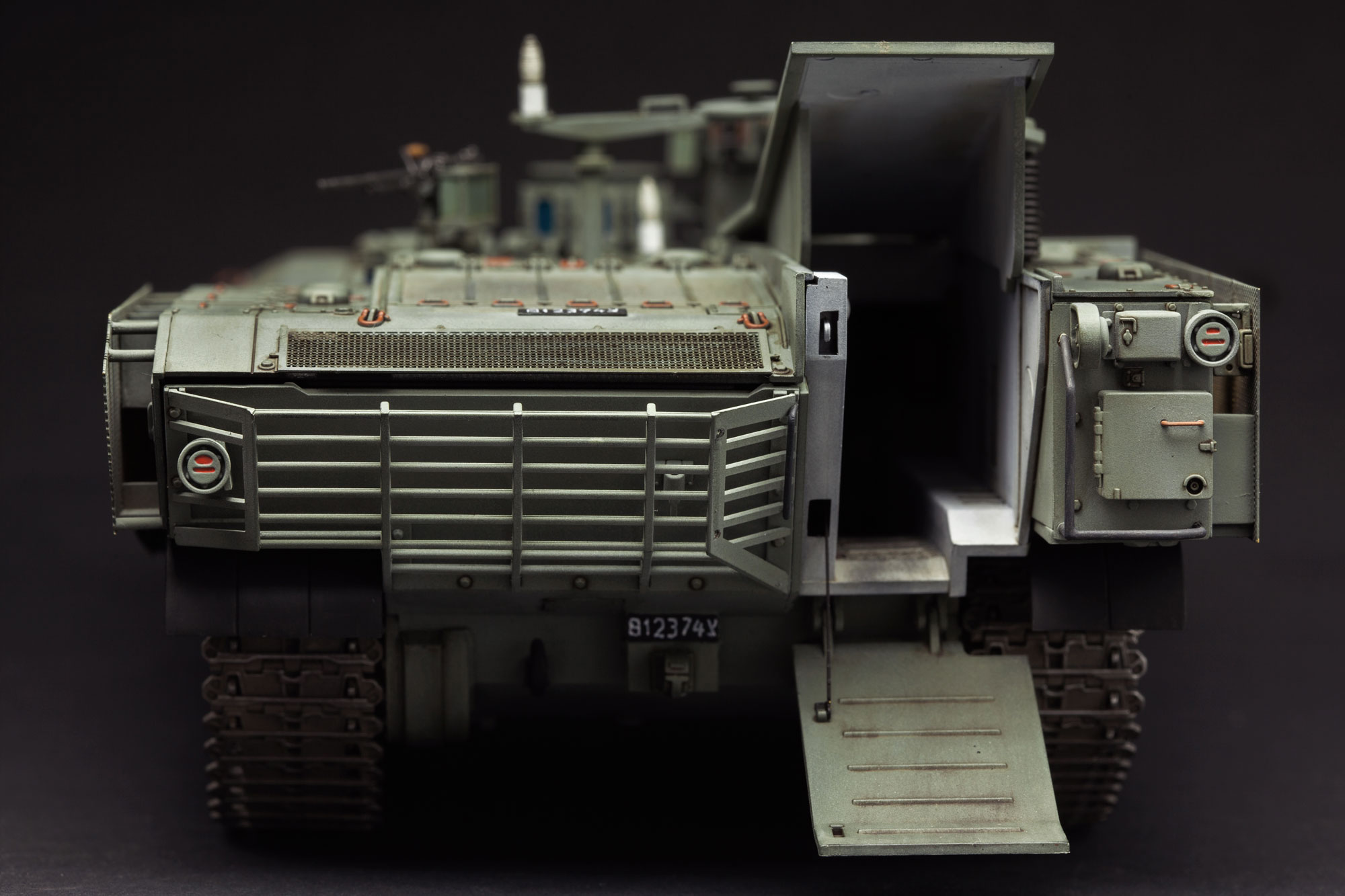 SS-008   ISRAEL HEAVY ARMOURED PERSONNEL CARRIER ACHZARIT LATE   (Полный интерьер) 1/35 Meng