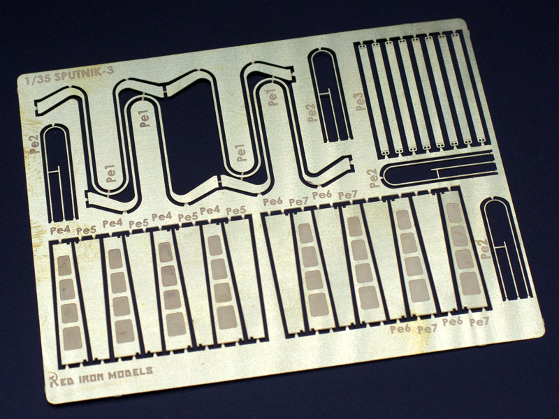 RIM35043 Спутник-3, масштаб 1/35 Red Iron