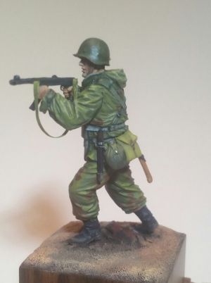 CHM-54057(M). Боец штурмовых инженерно-саперных батальонов РККА, 1943-45 гг. 54 мм. Материал - белый металл. Chronos Miniatures