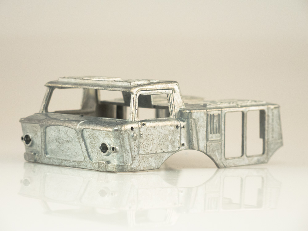 1416AVD Сборная модель ЗИЛ-135ЛМ бортовой AVD Models