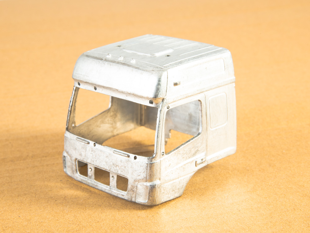 1438AVD Сборная модель КАМАЗ-5490 AVD Models