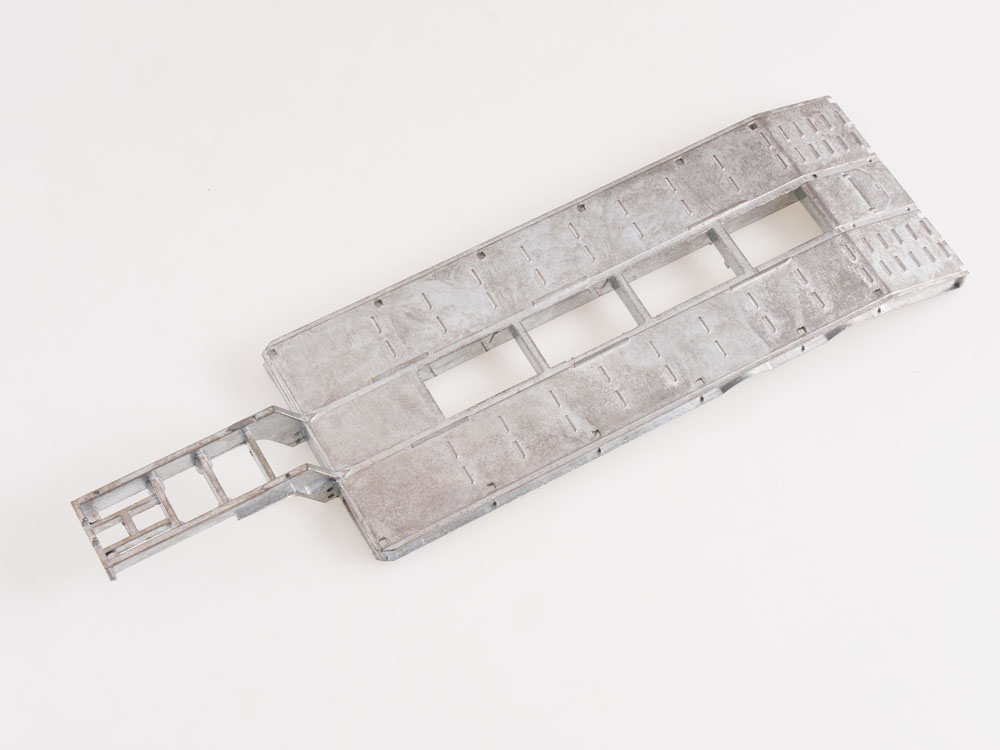 7047AVD Сборная модель КРАЗ-258Б1 с полуприцепом ЧМЗАП-5523 AVD Models