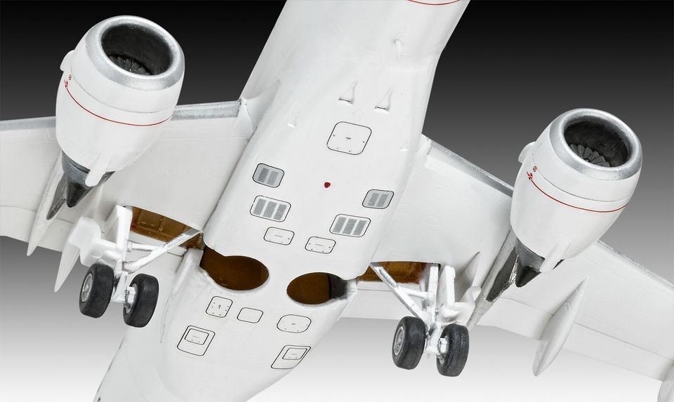 03937 Пассажирский самолет Embraer 190 авиакомпании Lufthansa Revell